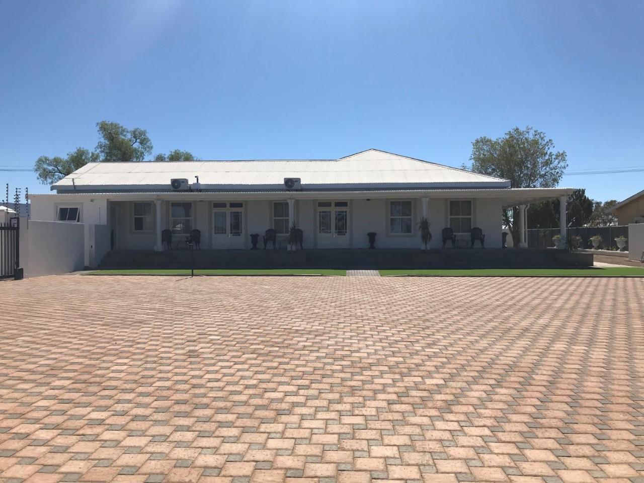 French Karoo Guesthouse Beaufort West Eksteriør billede